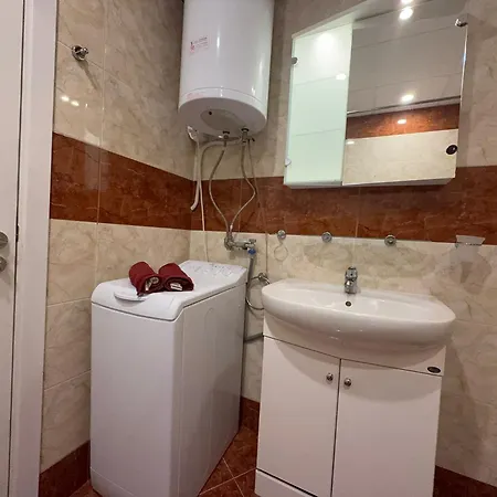 Golden Tide Апартаменты *
