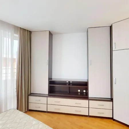 Golden Tide Appartement Elenite